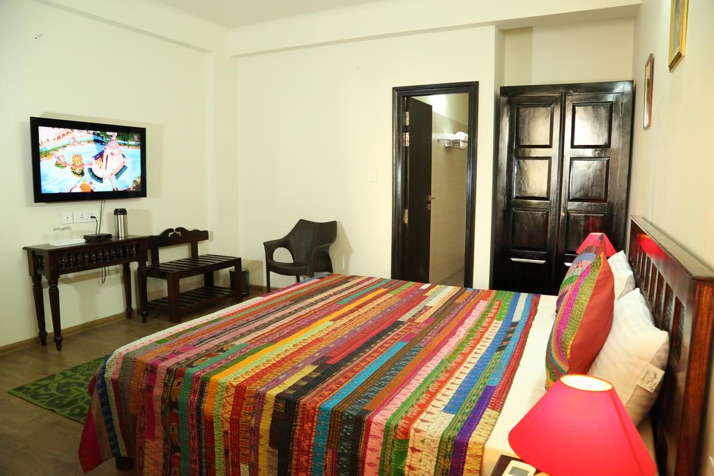 Saket Inn Jaipur Eksteriør bilde