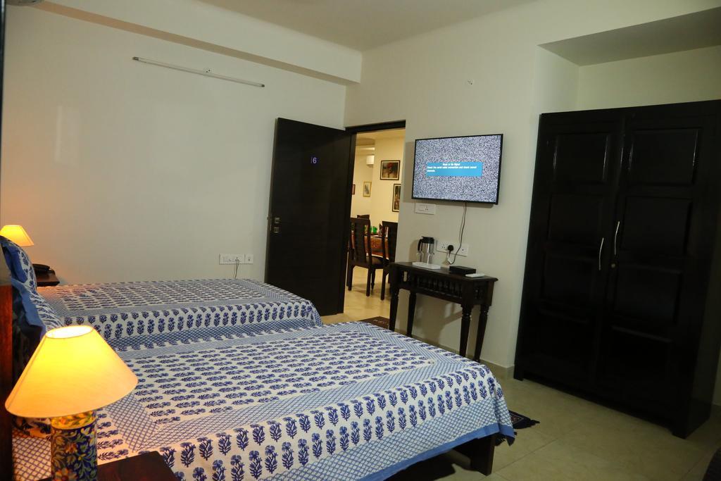 Saket Inn Jaipur Eksteriør bilde