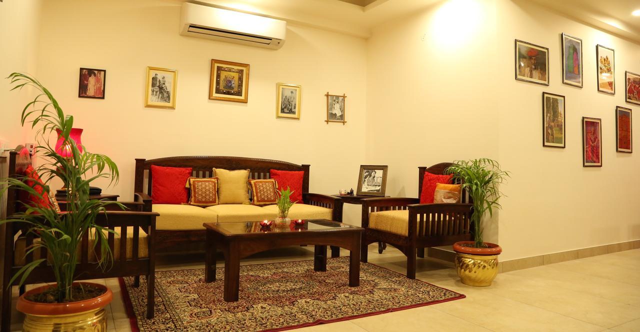 Saket Inn Jaipur Eksteriør bilde