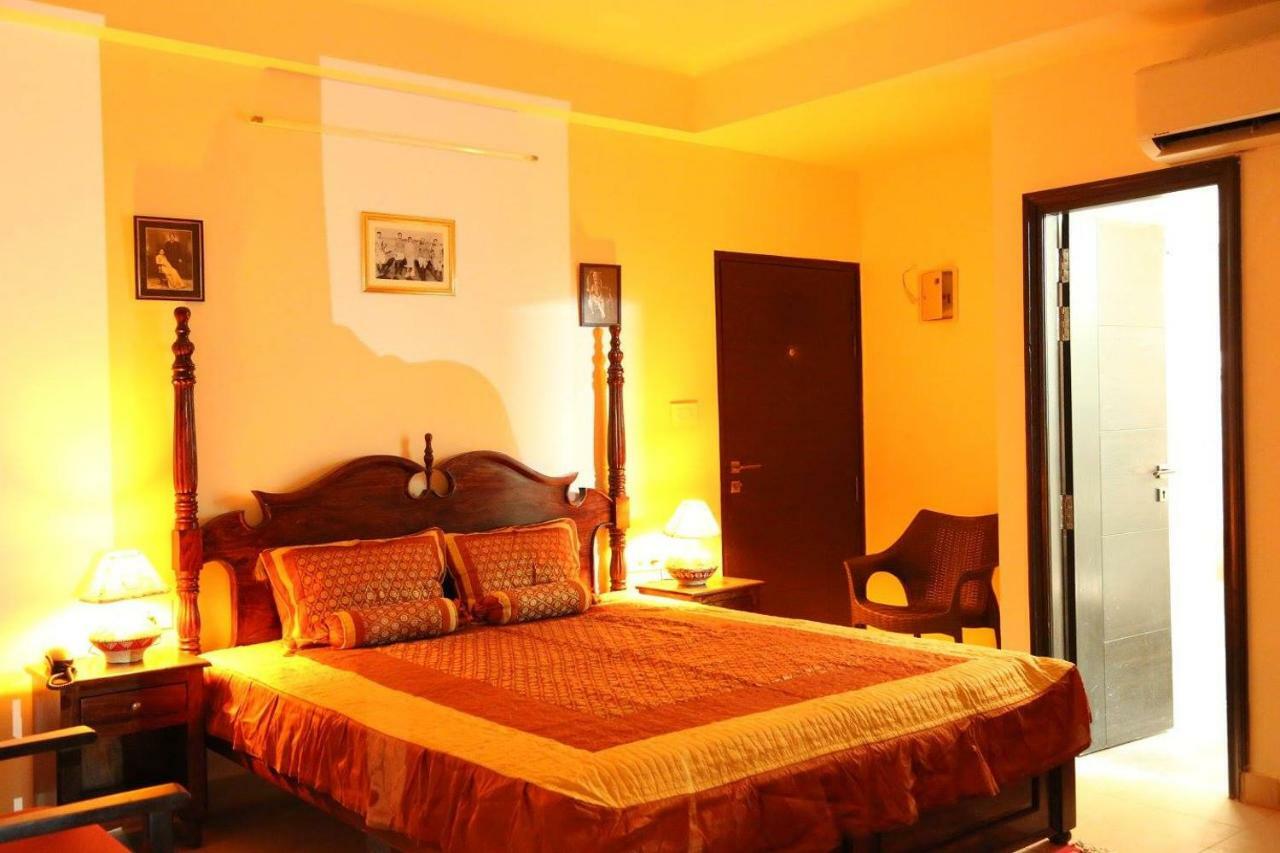 Saket Inn Jaipur Eksteriør bilde
